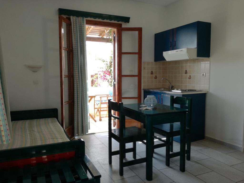 Dina's Diamond Apartment